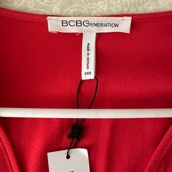BCBGeneration Vibrant Red Long Sleeve Dress - Picture 12 of 13